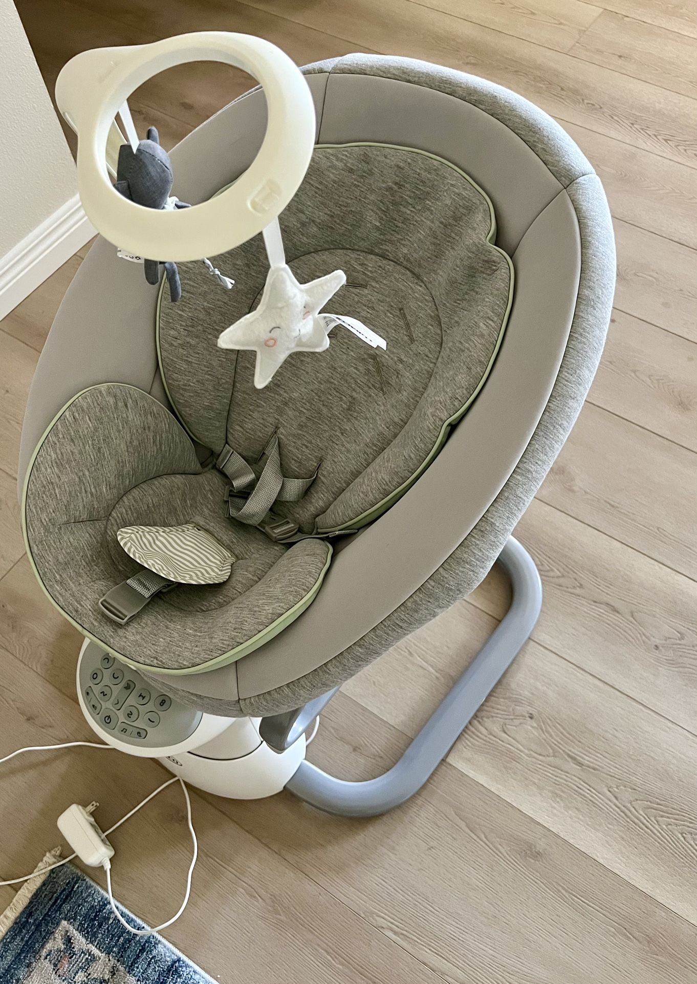 Graco soothe my Way Swing
