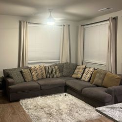 Moving - Couch Must Go!