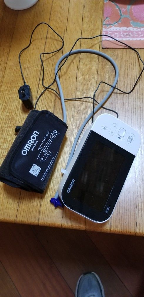 New Omron BP7450 Blood Pressure Cuff