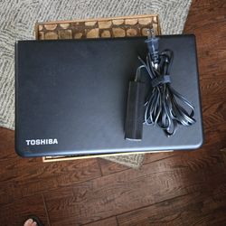 Toshiba Satellite C55t A5222 Laptop 