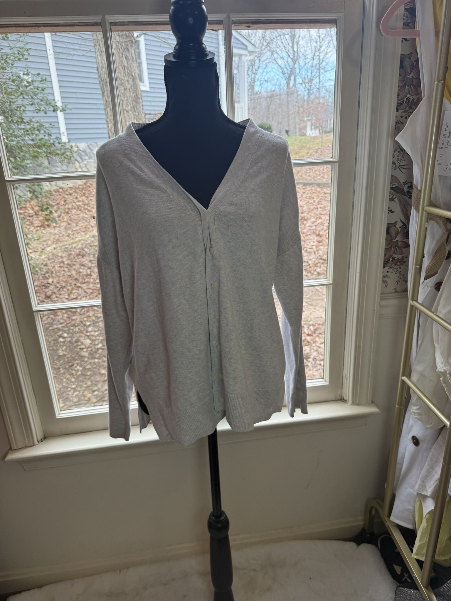 Croft & Barrow V-neck Cardigan Grey Button Down Top Size X Large