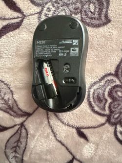 Logitech M220 Wireless Mouse