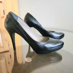 Laura Messi Heel Pumps Sz 40 EU 9 US black Shoes In Great Design 4-1/4" Heels Elegant Footwear For Any Occasion. 