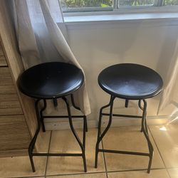 Black Stool / Bancos De Metal Negros