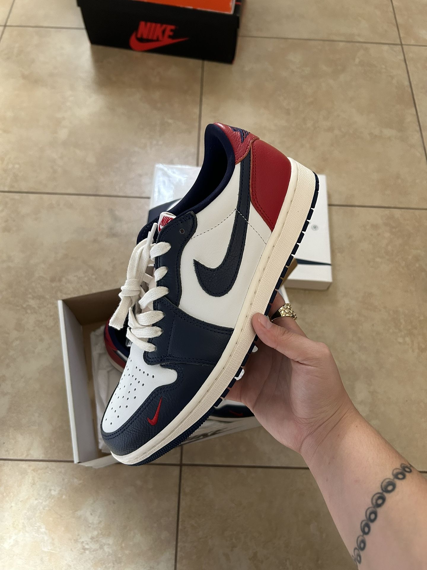 Jordan 1 OG Low Howard University