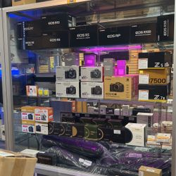 Canon R7 With 18-150mm Lens 