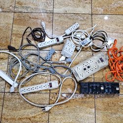 Lot Of Electric components/outlet extender,extension 