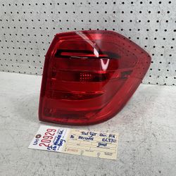 2013 2016 MERCEDES BENZ GL CLASS GL450 RIGHT SIDE TAIL LIGHT OEM 