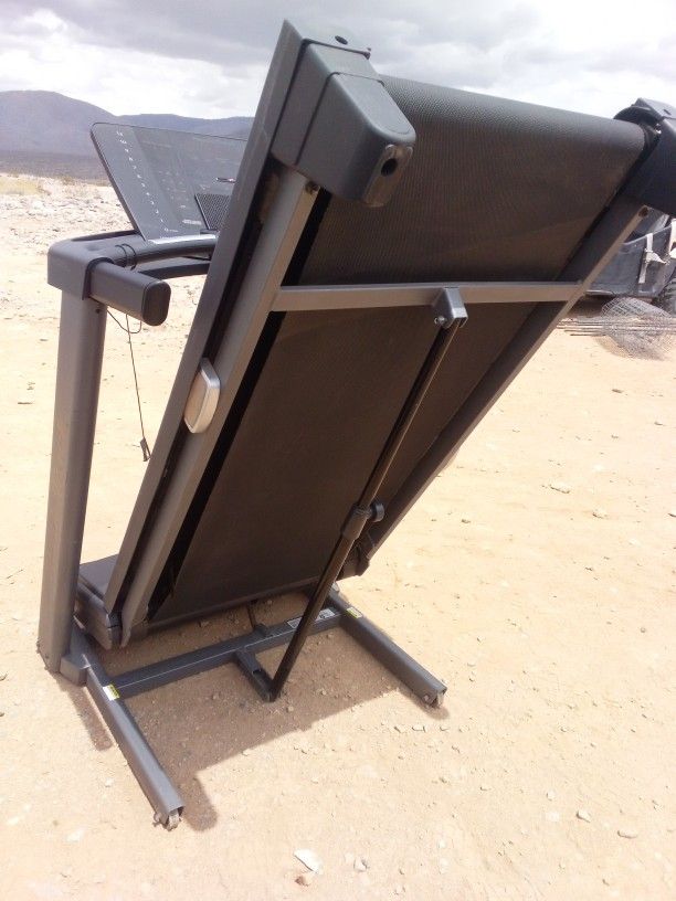 Treadmill NordicTrack A2550
