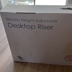 Versa Electric Desktop Riser