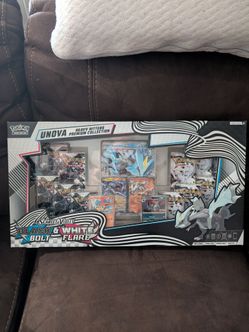 Unova Heavy Hitters Premium Collection Pokemon Black Bolt White Flare