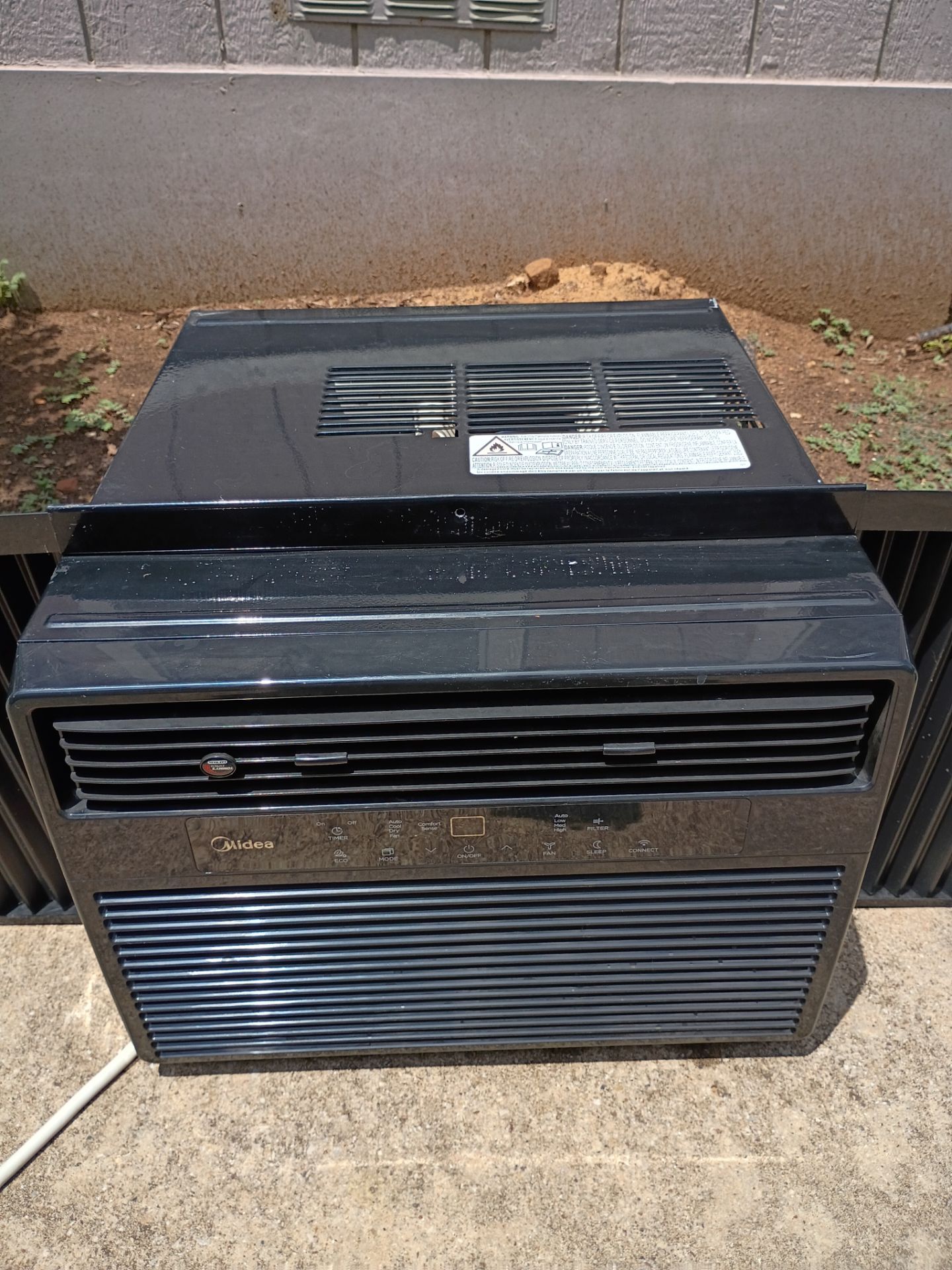 Midea AC window unit