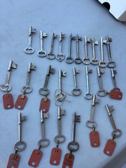 Vintage Metal Keys $99 for all ( Hesperia ca)