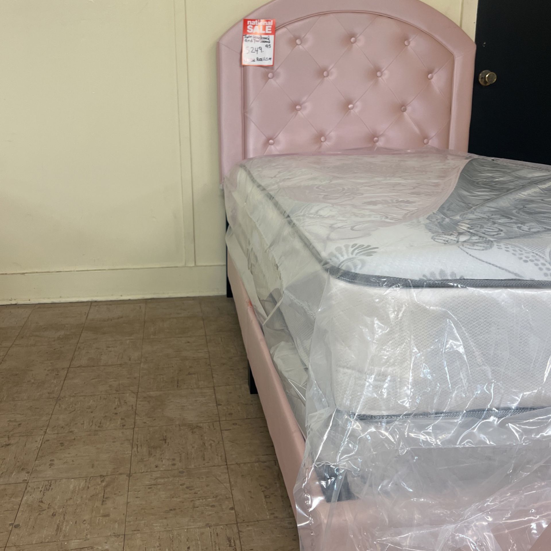 Twin size bed with mattress