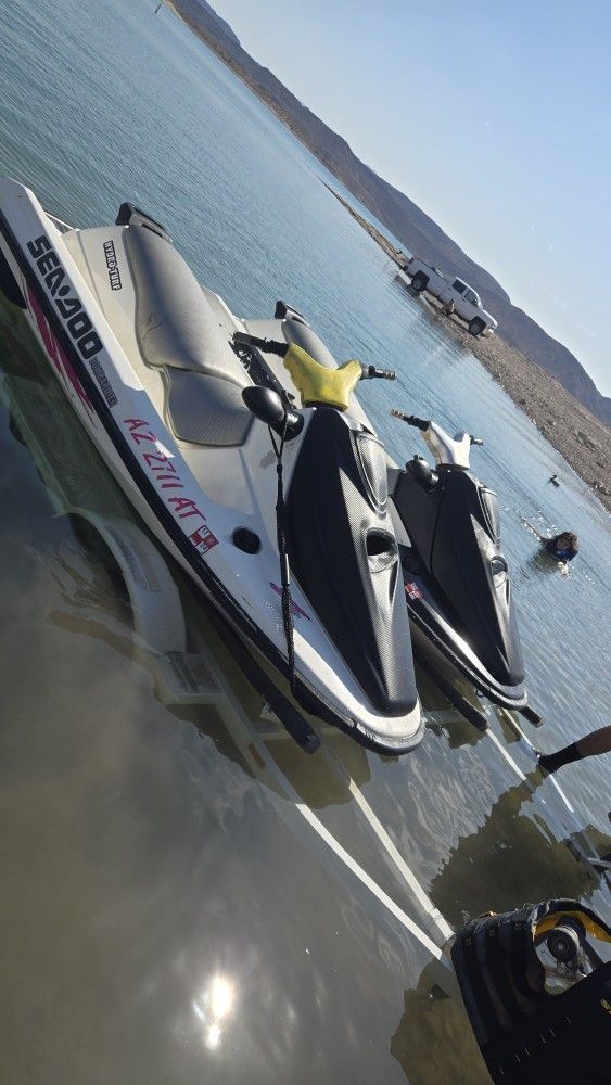 2 Seadoo Gti Jetski