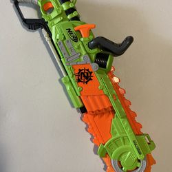 Nerf Brainsaw Dart Gun And Chainsaw