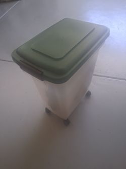 Dog food storage  container
