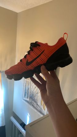 Air maxes size 5.5 women’s