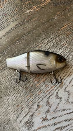 Bass Pro Shops XPS swerve glide brush tail swimbait