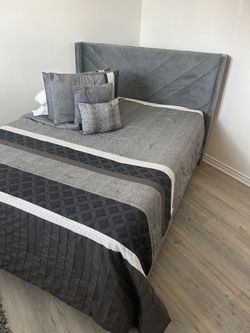 Queen Size Bed /Bed Frame
