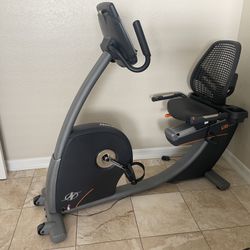NordicTrack Recumbent Bike Commercial VR Pro