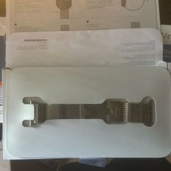 Apple Watch 49mm Natural Titanium Milanese Loop M