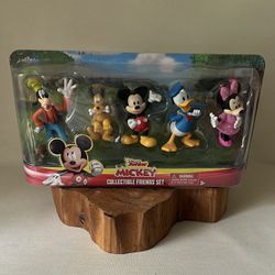 NEW In Box Set Of 5 Disney Figurines Mickey Mouse Collectible Friends Including Mickey Minnie Donald Goofy And Pluto