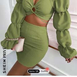 Green Two Pc Outfit Skirt Crop Long Leave Top Set