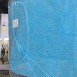 Disposable Isolation Gown