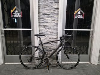 19 lb. All-Carbon Specialized Roubaix Comp 105 Racing Bike