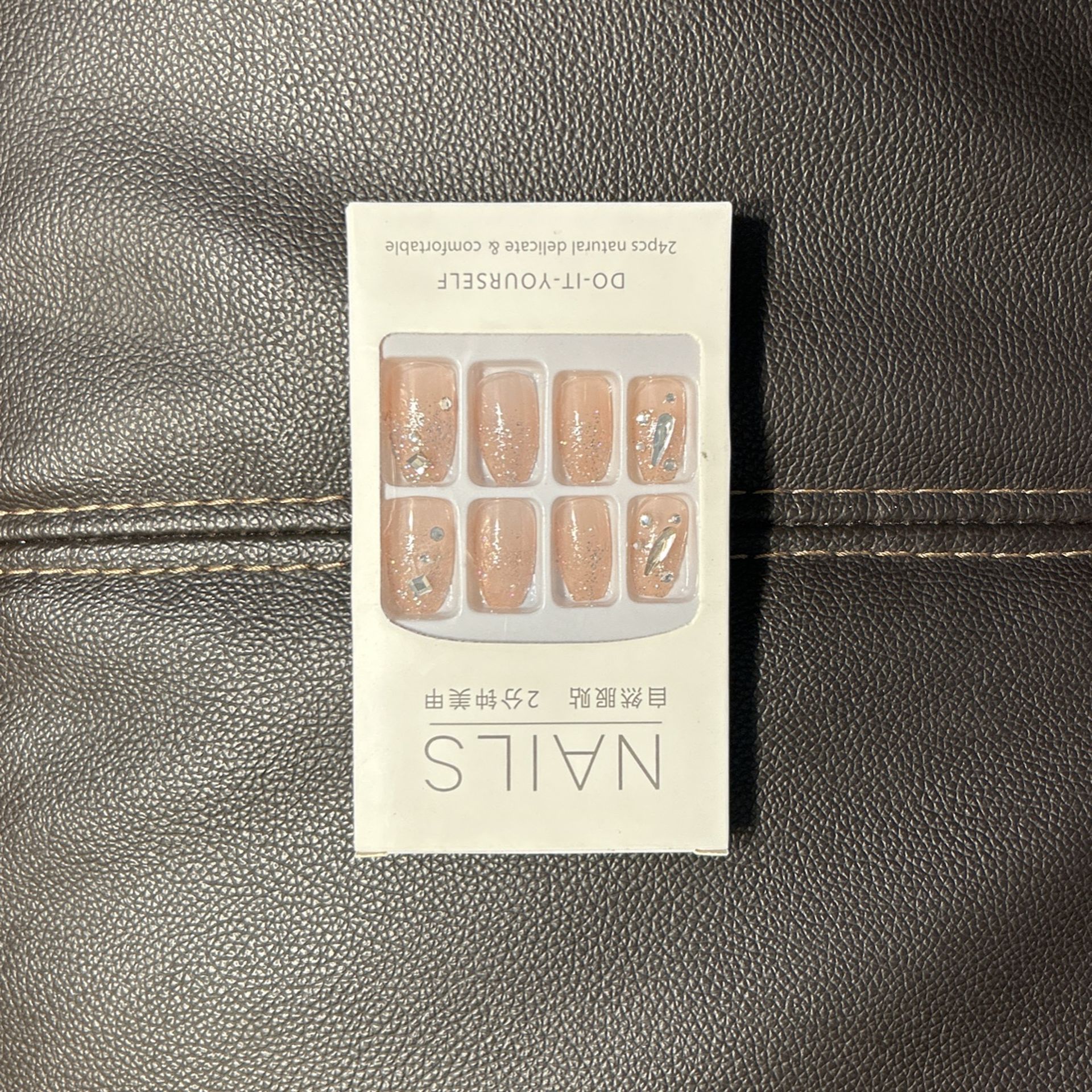24 Pieces Press On Nails