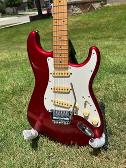 Fender Contemporary MIJ Stratocaster 1985 —Candy Apple Red