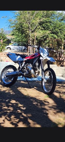 Husqvarna 300 Dirt Bike Motocross ttr90