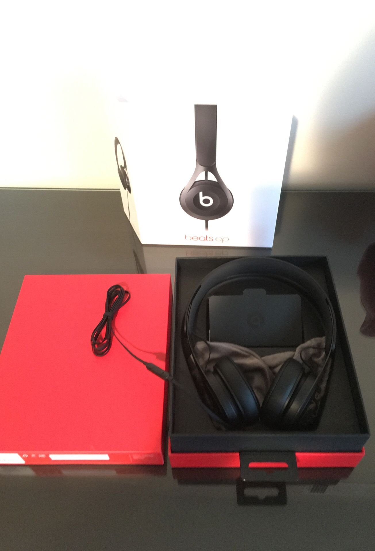 Beats EP headphones, brand new!