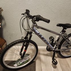 Huffy Bike Rack Boys 24 18 Speed Mont Sports Condition Like New Ready To Ride 