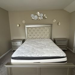 Tiffany Queen Bedroom Set