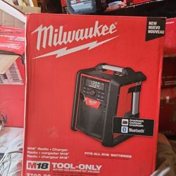 Milwaukee
M18 Lithium-Ion Cordless Jobsite Radio/Charger
STORE PRICE $249