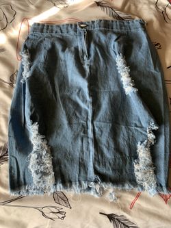 Distressed skirt med