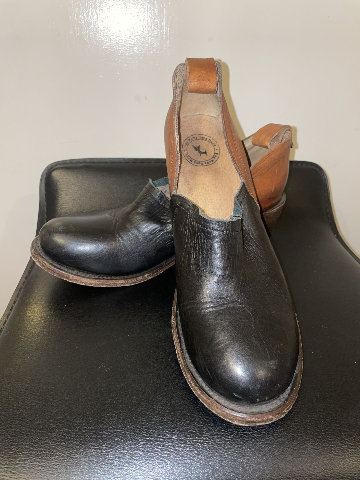 Gee WaWa Womens Leather Mule Heels Size 9.5