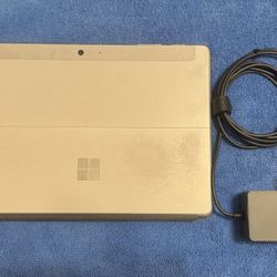 MICROSOFT SURFACE GO TABLET