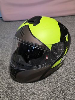 Motorcycle helmet