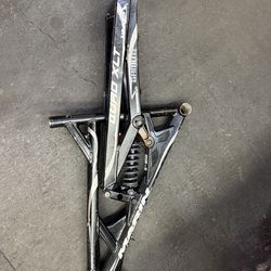 2008 Marin Quake 7.1 mountain bike frame Medium