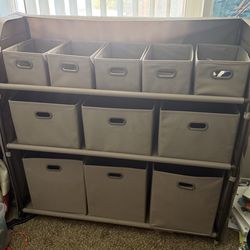 Organizer shelf with bins