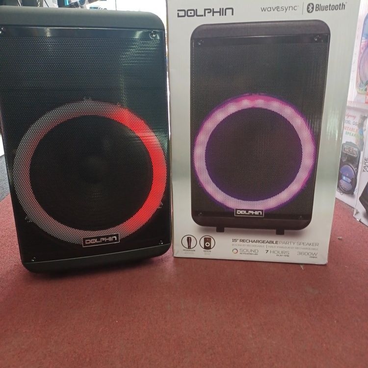 15" Woofers Loud Trolly Bluetooth Party Speaker.  Free 🎤.  Brand New 