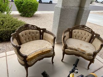 Victorian / Ann Queen/ Antique arm chair