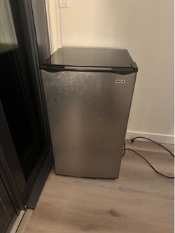 RCA Mini Refrigerator Compact Freezer Compartment