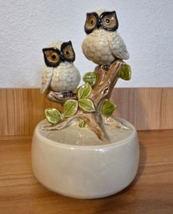 Otagiri 1979 Owl Music Box