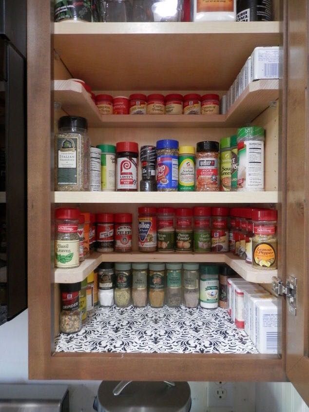 Custom Cabinets / Carpinteria Interior