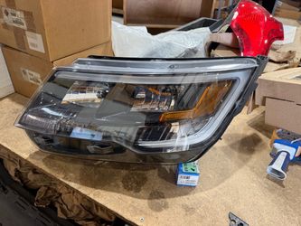 headlight 218-19 ford explorer