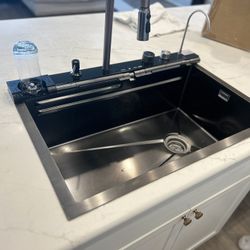 Kitchen Sinks 